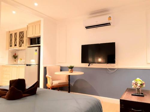 seven seas cote d azur condoandresort