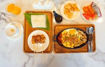 usabai riverside boutique hotel