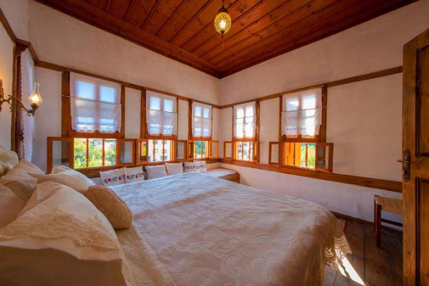 meymune valide konagi