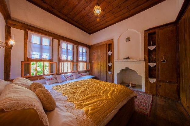 meymune valide konagi