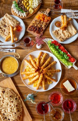 meymune valide konagi