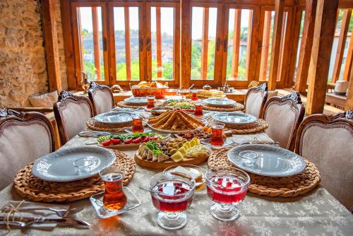 meymune valide konagi