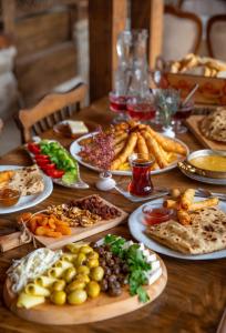 meymune valide konagi