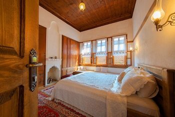 meymune valide konagi