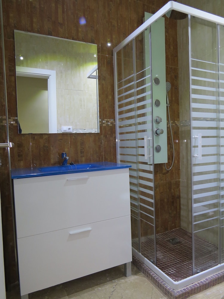 apartamentos torrevieja puerto