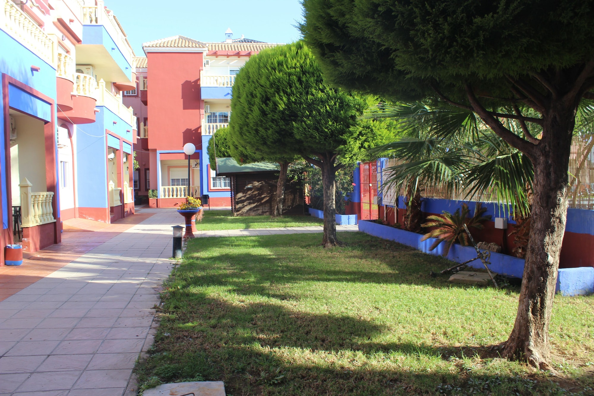 apartamentos torrevieja puerto