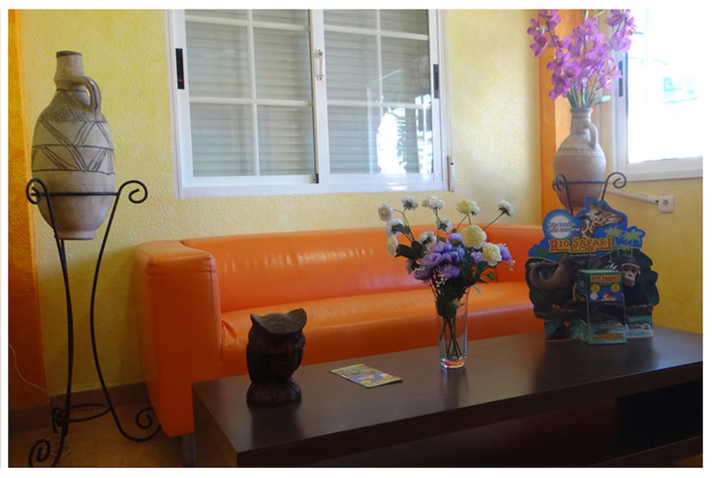 apartamentos torrevieja puerto