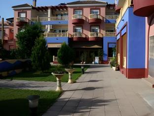 apartamentos torrevieja puerto