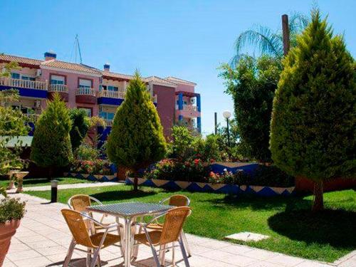 apartamentos torrevieja puerto