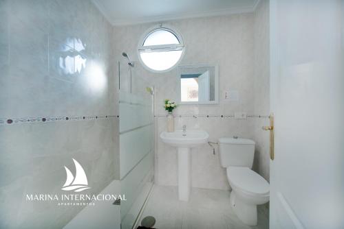 apartamentos torrevieja puerto