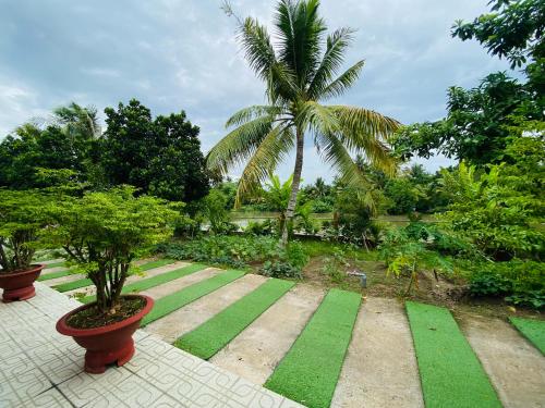 rooster mekong garden and villas