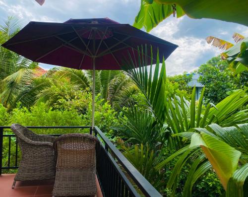 rooster mekong garden and villas