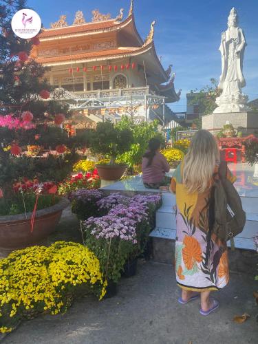 rooster mekong garden and villas