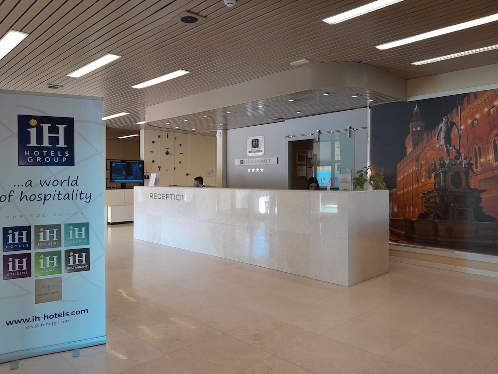 jr hotels bologna gate 7