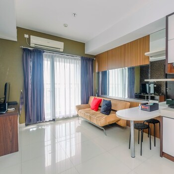 Comfy And Minimalist 1Br Apartment At Atria Residence,,0 star