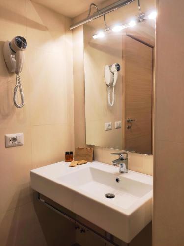 luxury suites stay inn rome experience
