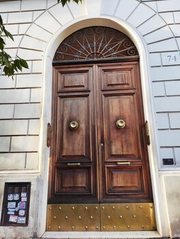luxury suites stay inn rome experience