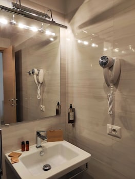 luxury suites stay inn rome experience