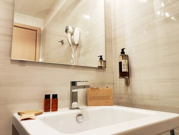 luxury suites stay inn rome experience