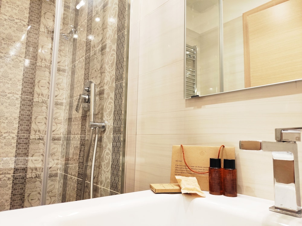 luxury suites stay inn rome experience