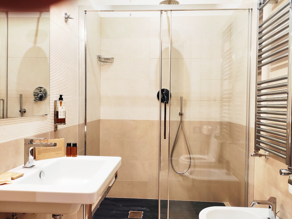 luxury suites stay inn rome experience