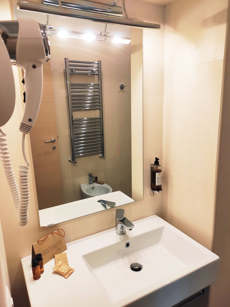 luxury suites stay inn rome experience