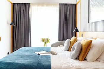 deo plaza apartamenty by rent like home