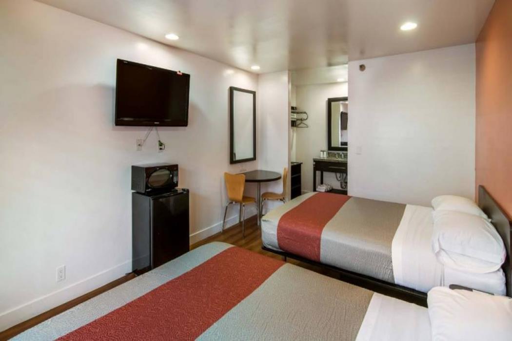 motel 6 monterey park ca