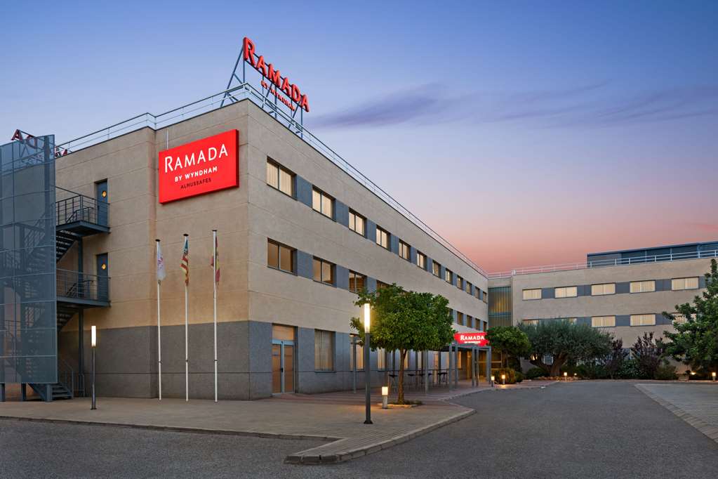 Ramada By Wyndham Valencia Almussafes