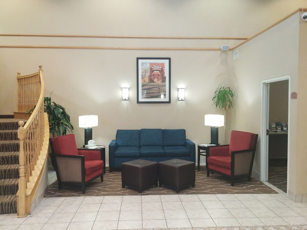 comfort suites airport