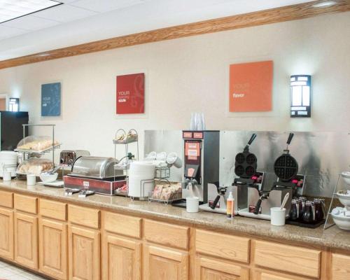 comfort suites airport