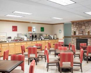 comfort suites airport