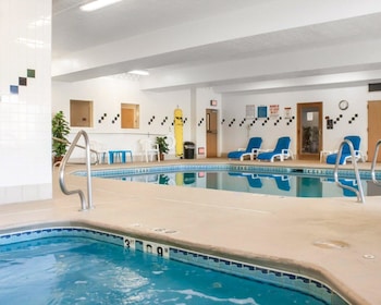 comfort suites airport