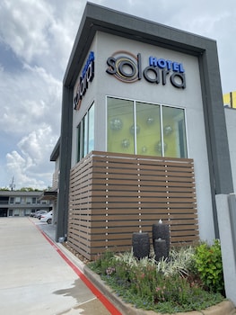 hotel solara hobby airport