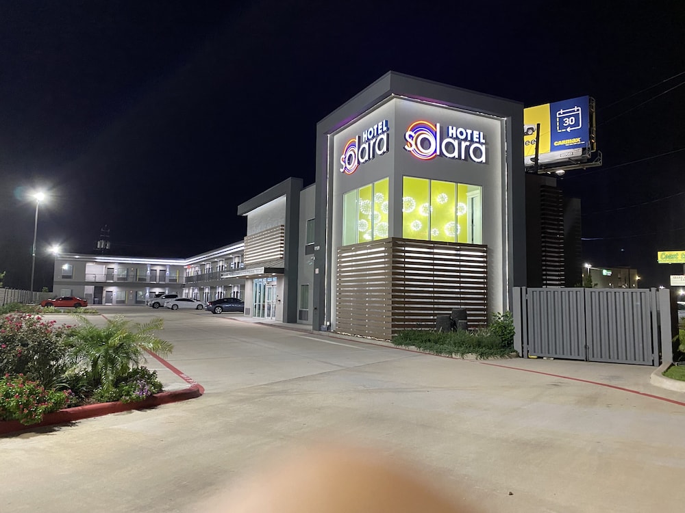 hotel solara hobby airport