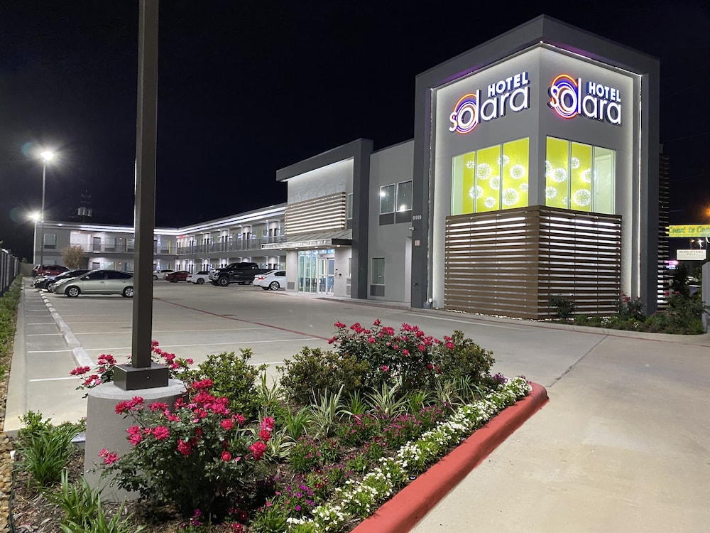 hotel solara hobby airport