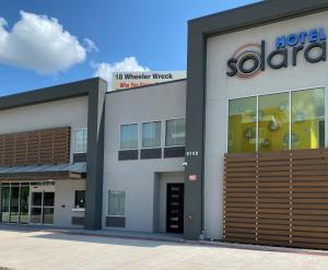 hotel solara hobby airport