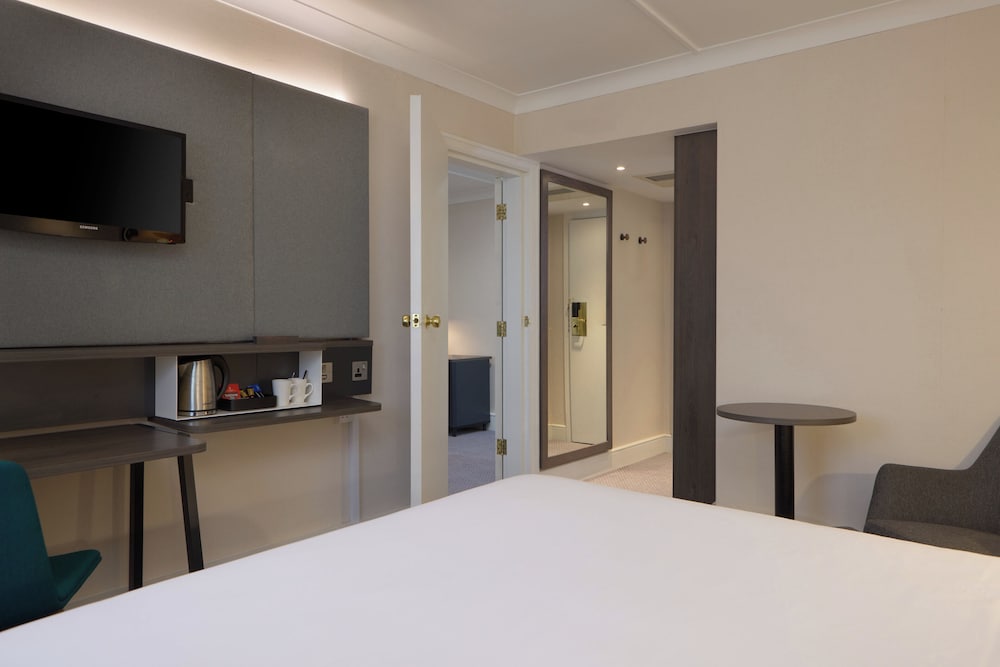 holiday inn bolton centre by ihg