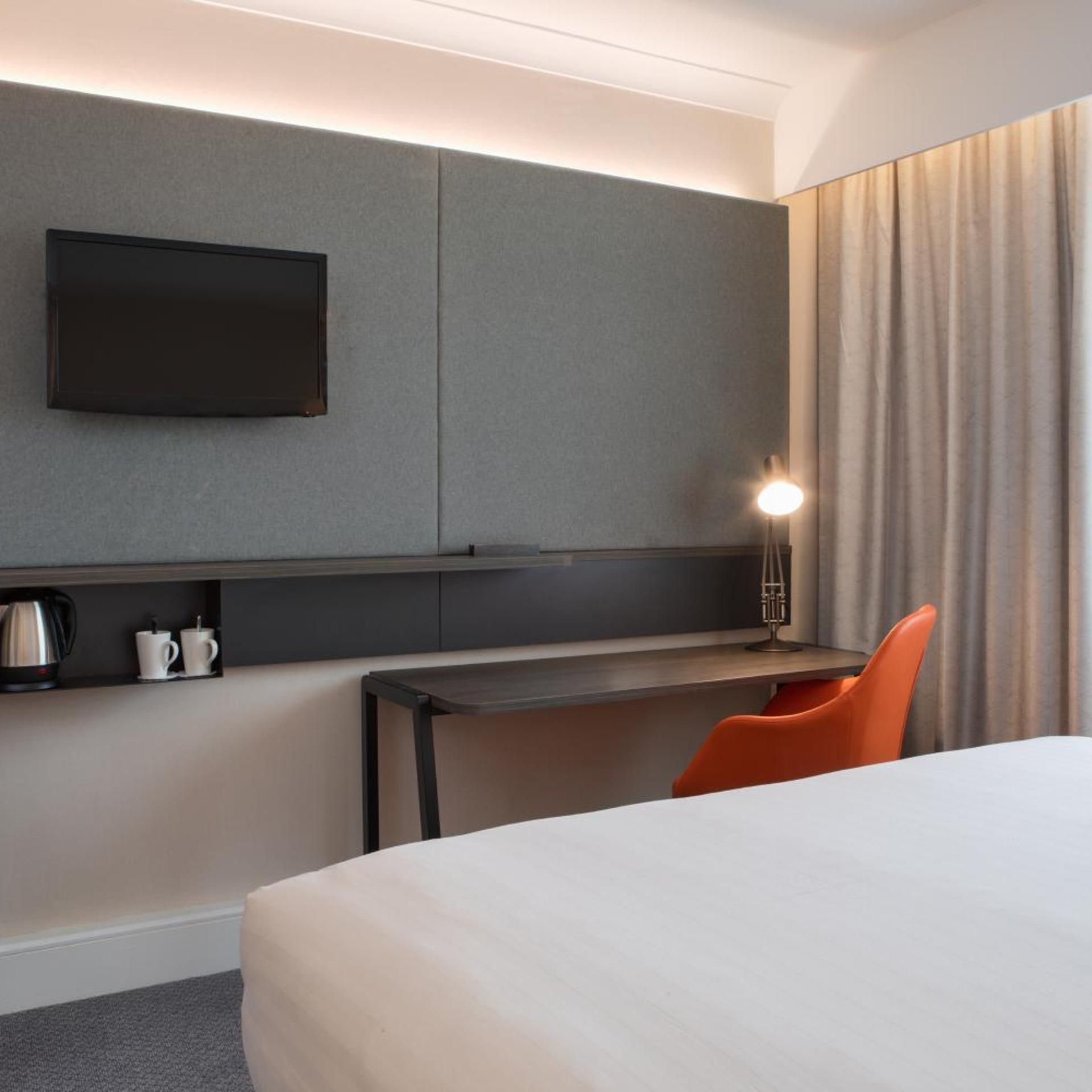 holiday inn bolton centre by ihg