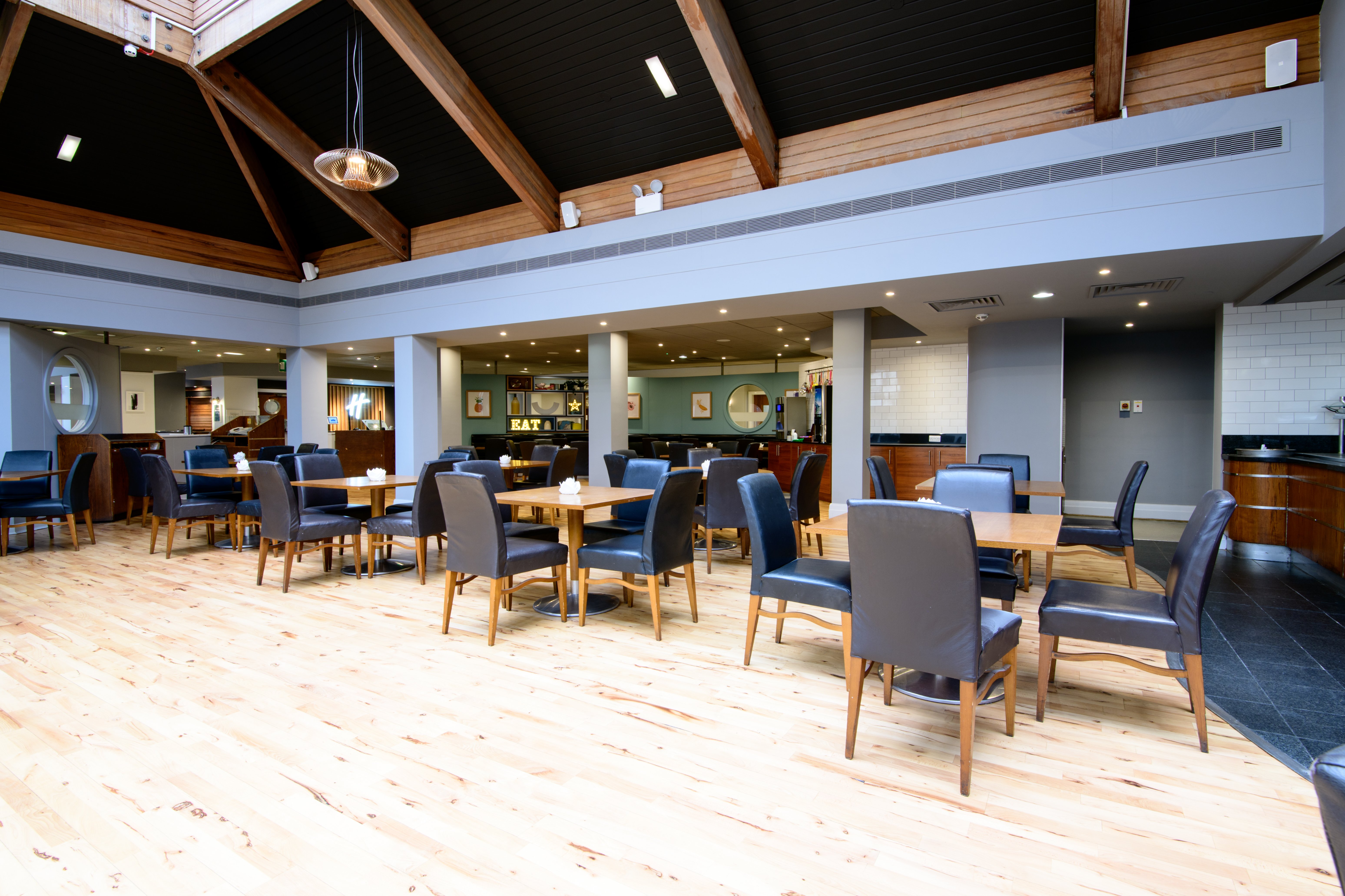 holiday inn bolton centre by ihg