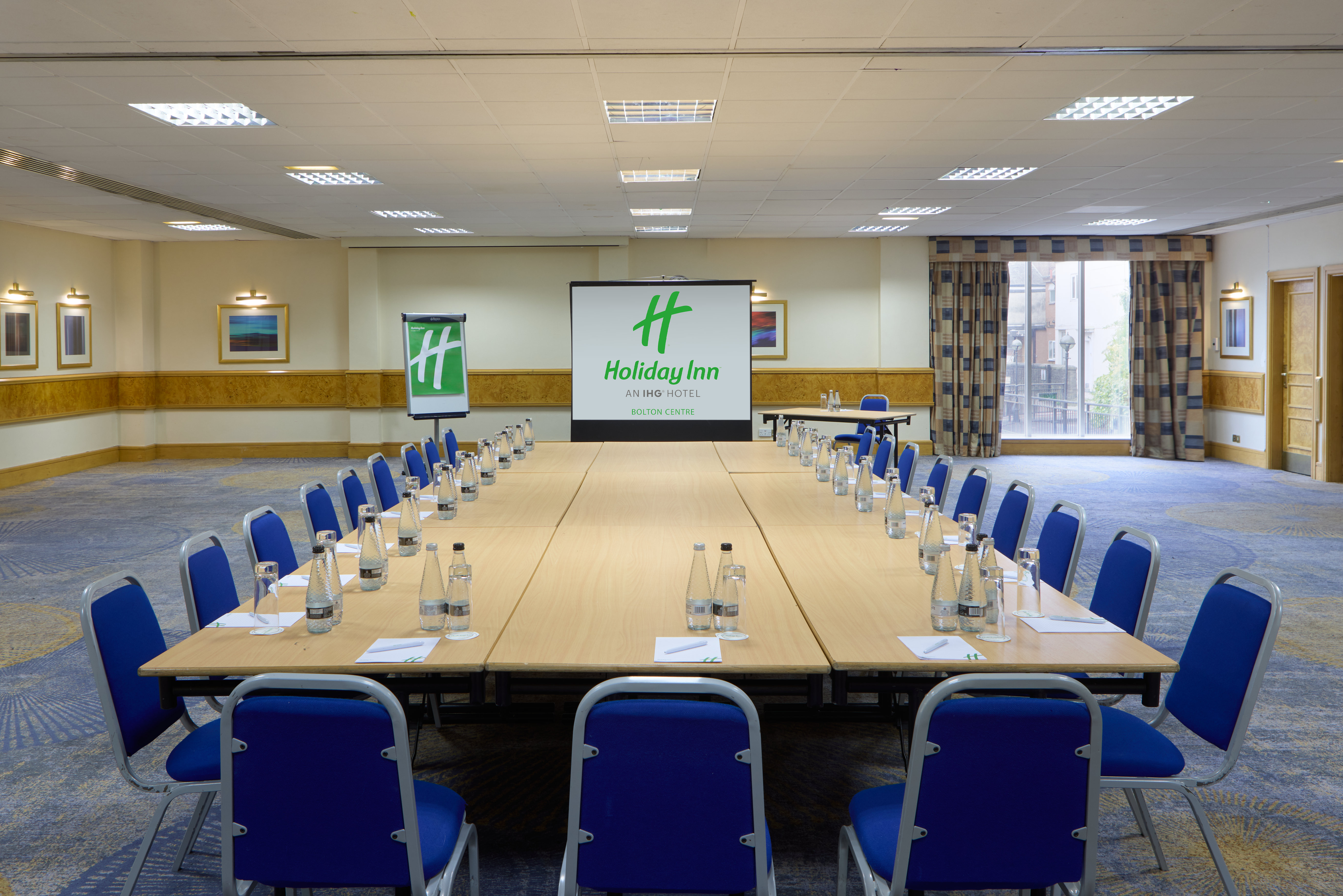 holiday inn bolton centre by ihg
