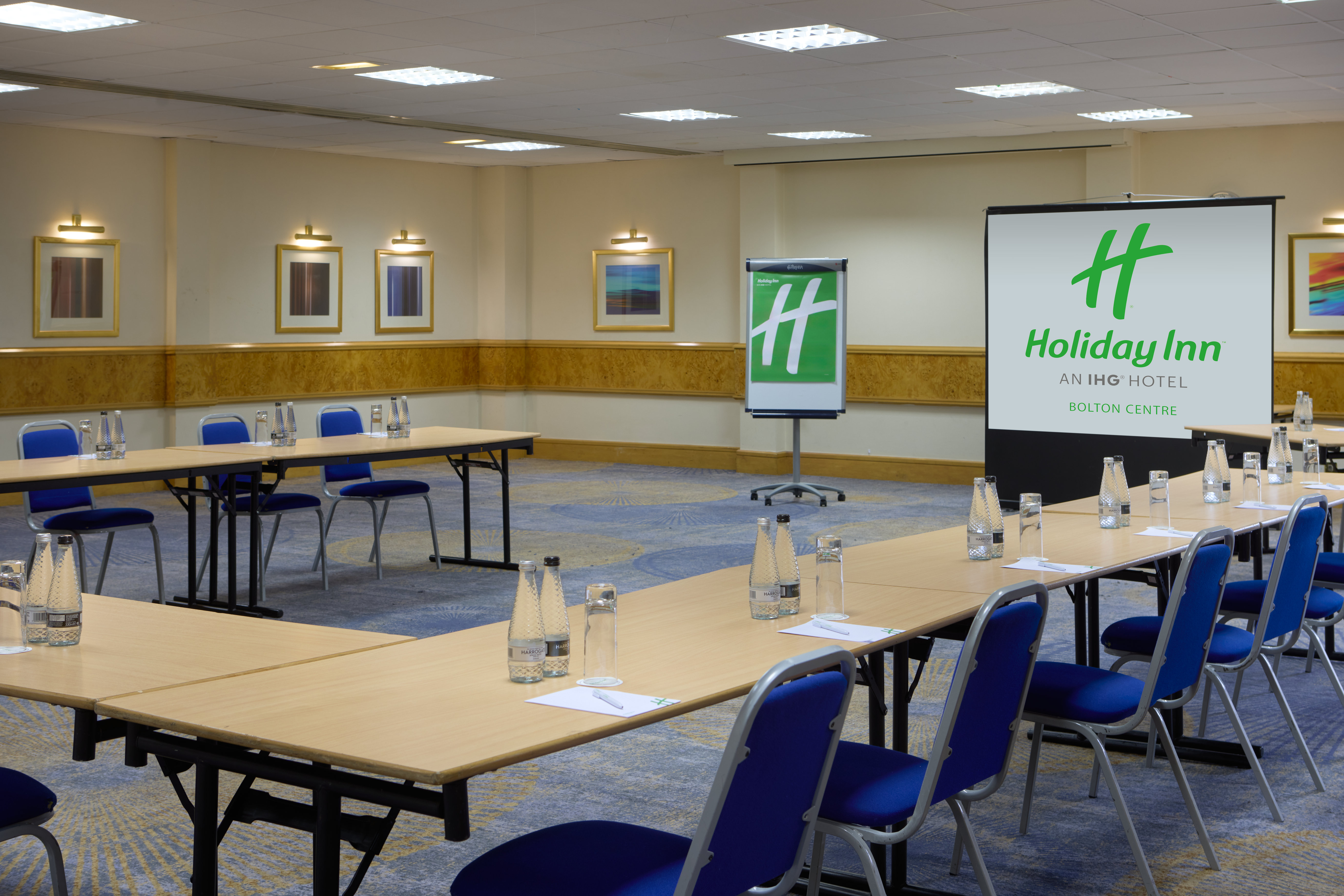 holiday inn bolton centre by ihg