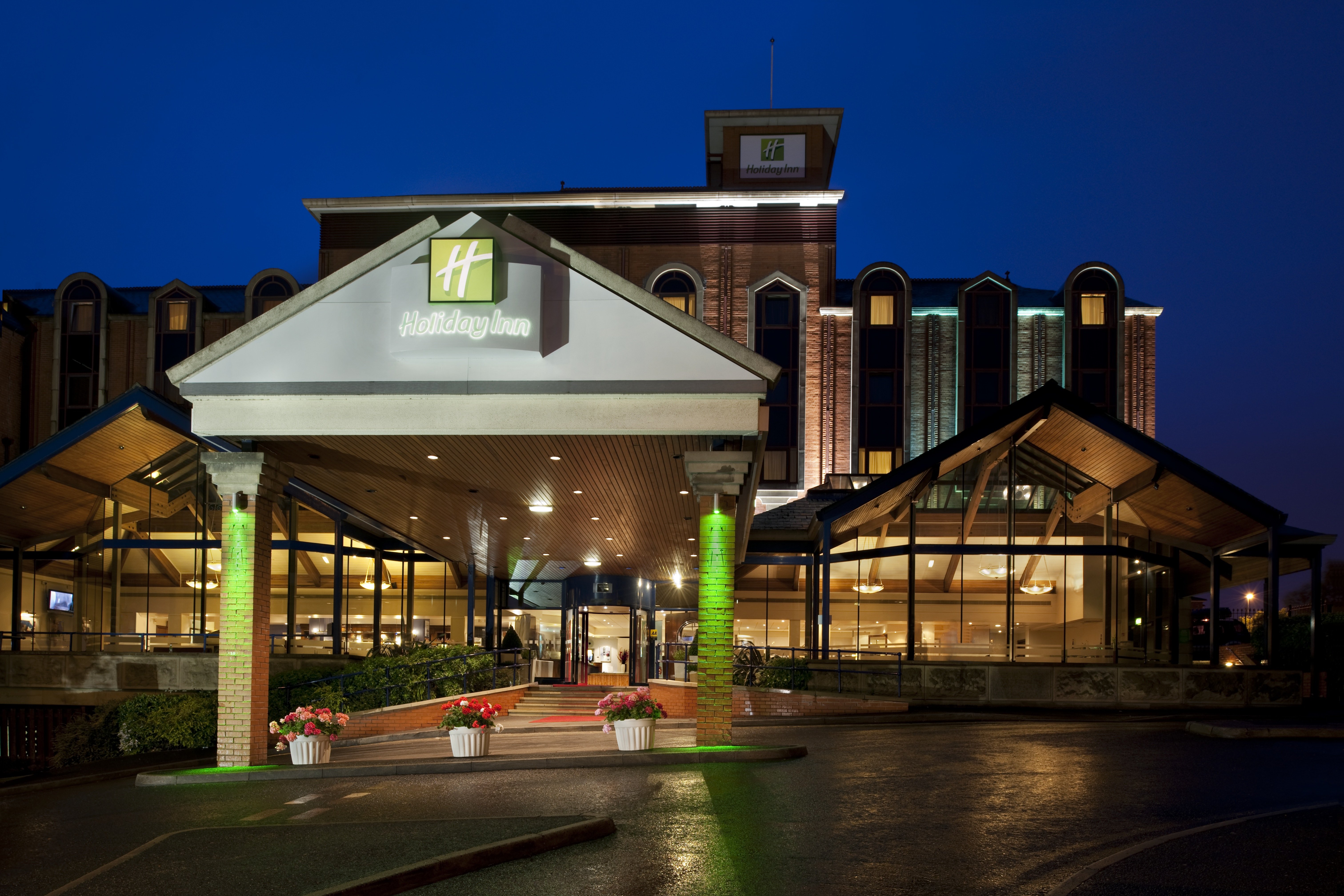 holiday inn bolton centre by ihg