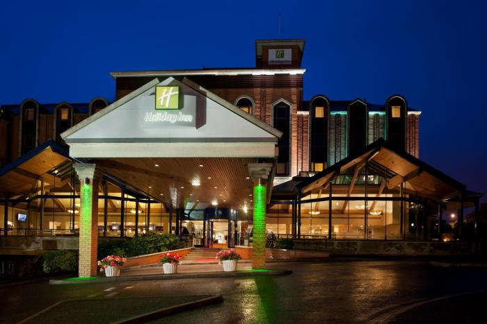 holiday inn bolton centre by ihg
