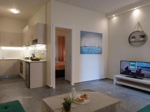 luxury apts heraklion center