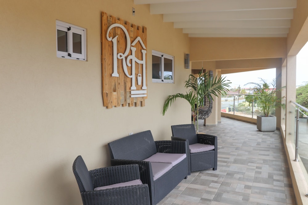 rh boutique hotel aruba