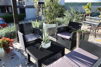 rh boutique hotel aruba
