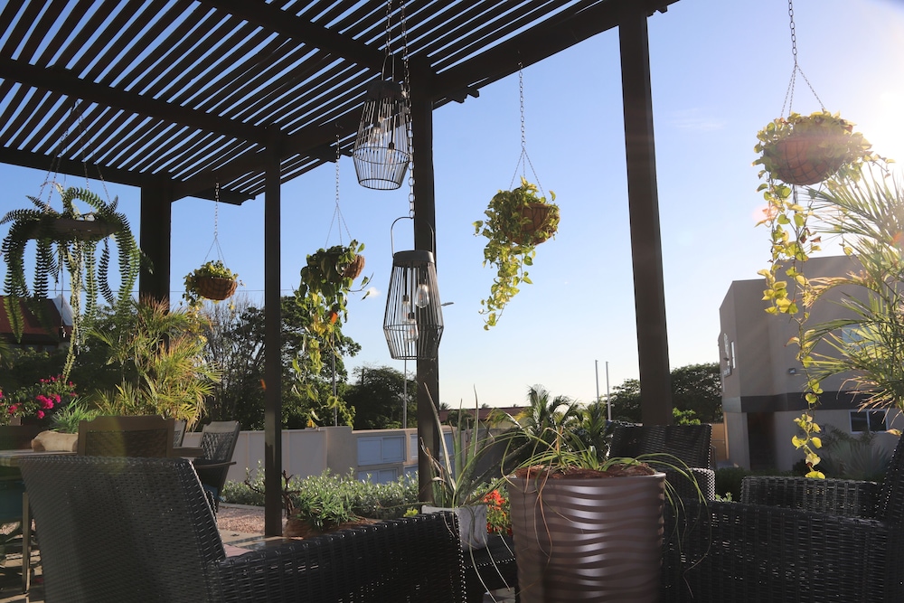 rh boutique hotel aruba