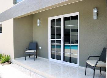 rh boutique hotel aruba