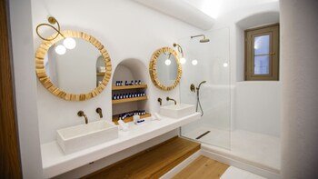 white sand suites 1 mykonos